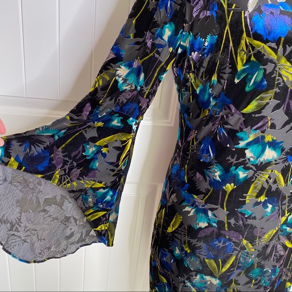 The Limited NWT suede like floral dress size small - Picture 5 of 9